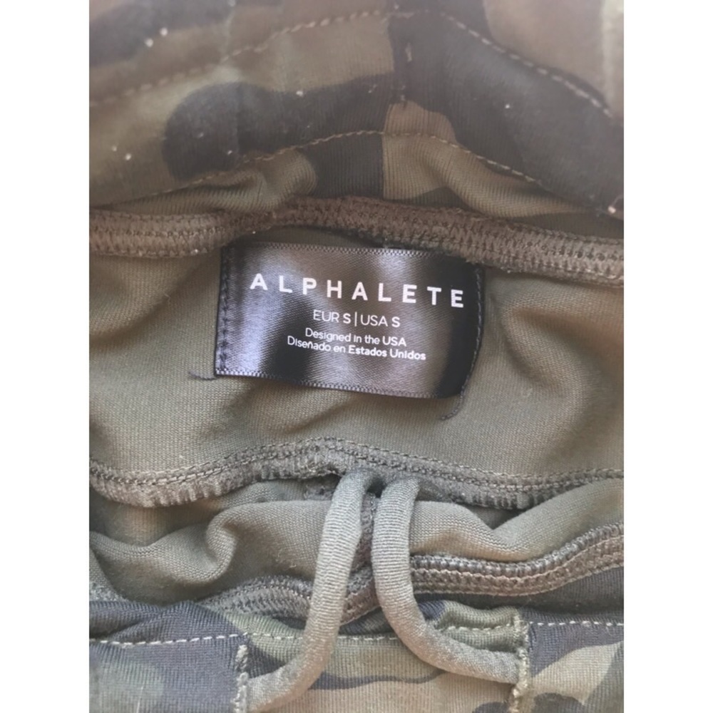 **SOLD** Camo Alphalete Joggers - Picture 4 of 5